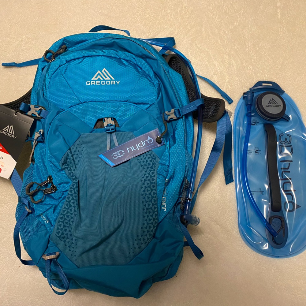 NWT Gregory Juno 36 H2O - complete w 3L hydration reservoir!